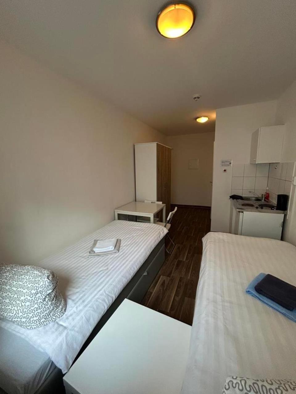 Budget Station Aparthostel Apartment