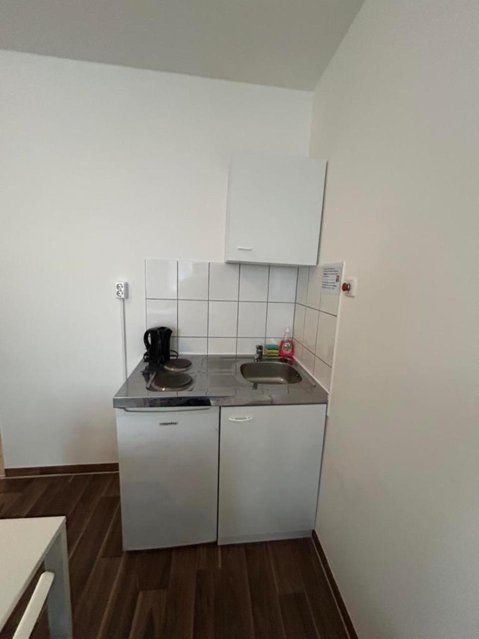 Budget Station Aparthostel