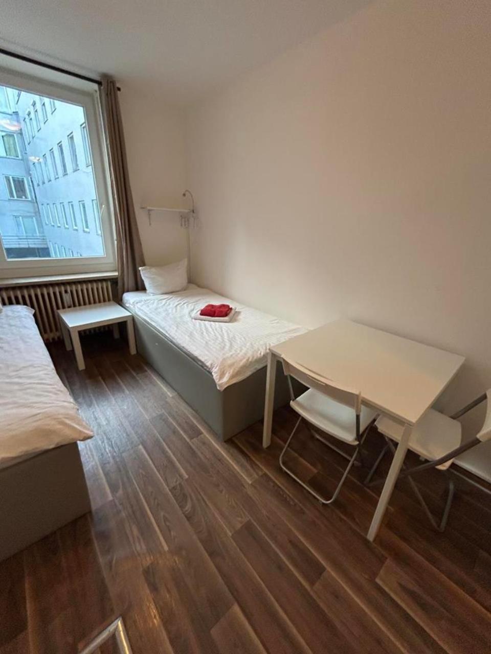 Budget Station Aparthostel Apartment *