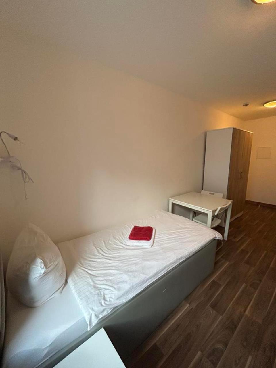 Apartment Budget Station Aparthostel