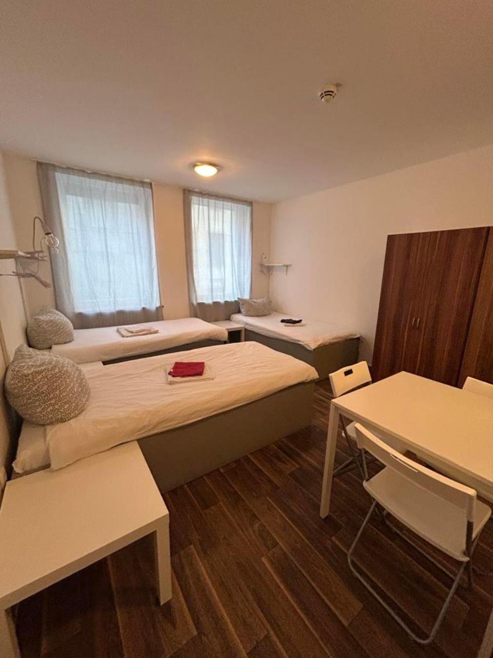 Budget Station Aparthostel Apartment *