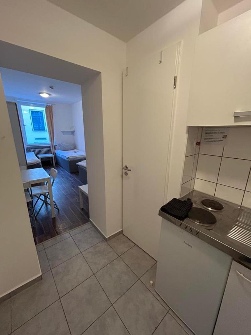 Budget Station Aparthostel Apartment